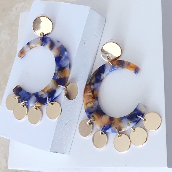 HALF MOON BLUE RESIN DROP EARRINGS - Picture 3 of 3